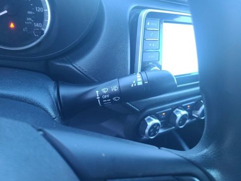 Used 2020 Nissan Versa S image 22