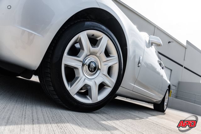 Used 2014 Rolls-Royce Ghost RWD image 41