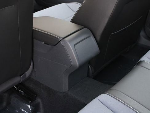 New 2026 Volkswagen Jetta SE FWD image 22