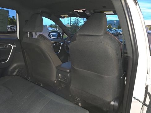Used 2025 Toyota RAV4 SE AWD/4WD image 16