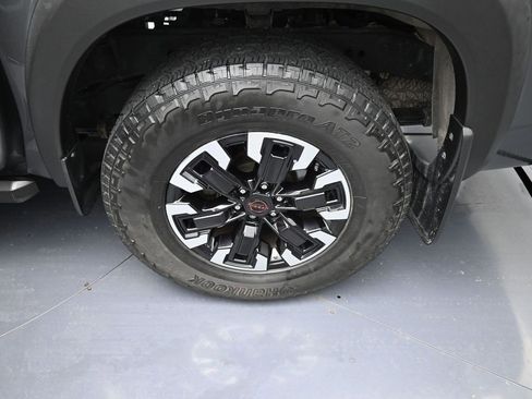 Used 2023 Nissan Frontier PRO-4X w/ Pro Convenience Package image 21