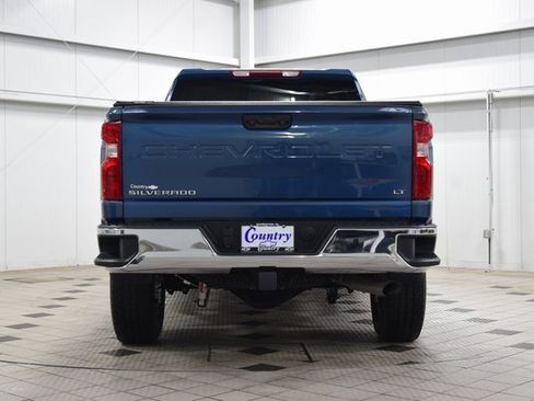 Used 2025 Chevrolet Silverado 2500 LT image 7