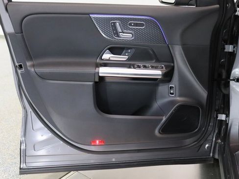 Certified 2025 Mercedes-Benz GLA 250 4MATIC image 15