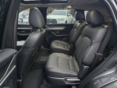 Used 2024 MAZDA CX-90 Plug-In Hybrid w/ Premium Pkg image 16