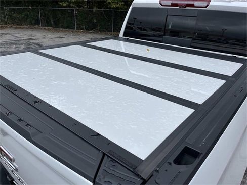 Used 2024 GMC Sierra 1500 Denali image 4