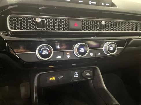 Certified 2024 Honda Civic LX image 18