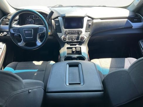 Used 2017 GMC Yukon SLE w/ SLE Value Package RWD image 10