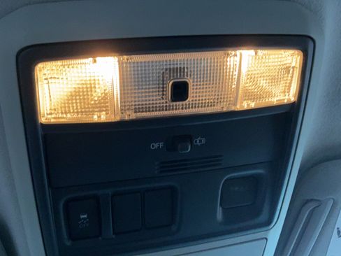 Used 2014 Toyota 4Runner SR5 RWD image 13