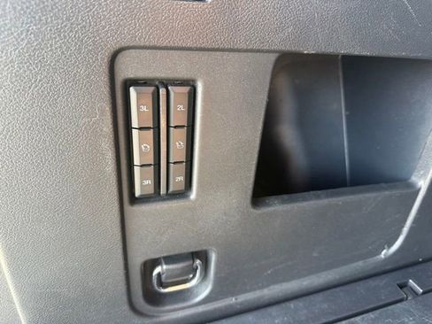 Used 2022 Ford Expedition Max Platinum AWD/4WD image 16