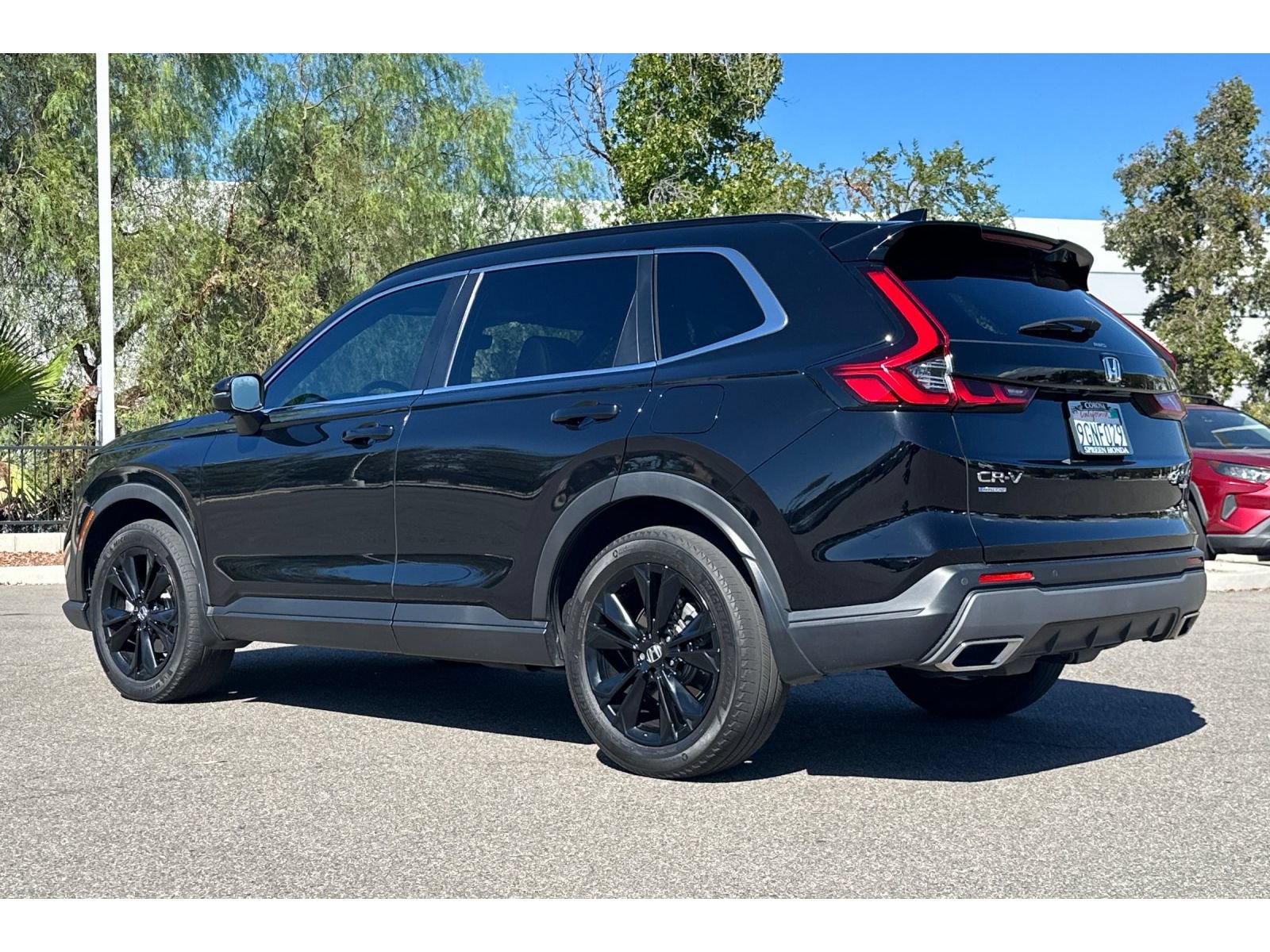 Used 2023 Honda CR-V Sport Touring image 3