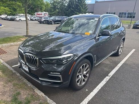 Used 2021 BMW X5 xDrive40i w/ Convenience Package AWD/4WD image 3