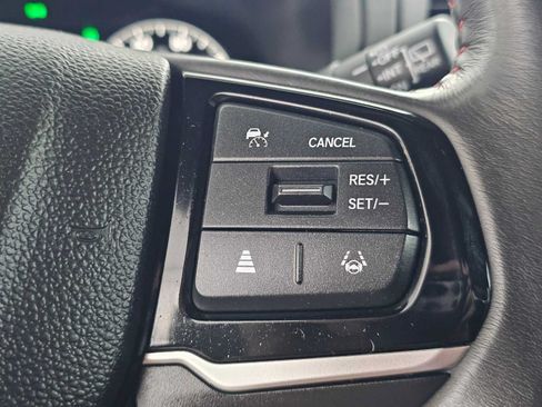 Used 2025 Honda Odyssey Sport-L image 31