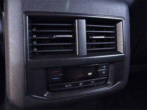 Certified 2023 Volkswagen Atlas SE image 22