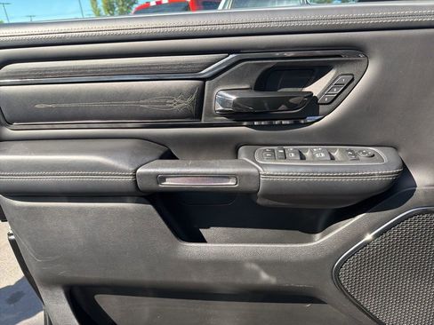 Used 2022 RAM 1500 Limited w/ Body Color Bumper Group AWD/4WD image 7