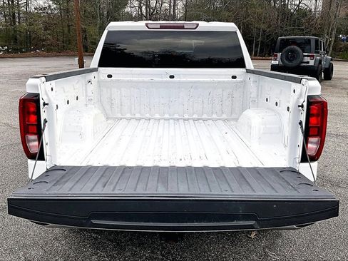 Certified 2022 GMC Sierra 1500 Pro w/ Pro Value Package image 28