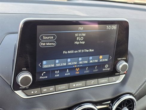 Used 2024 Nissan Sentra SV image 19