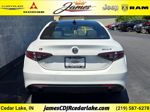 Used 2024 Alfa Romeo Giulia Ti w/ Active Assist Plus Package AWD/4WD image 4