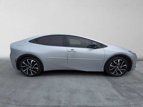 Certified 2026 Toyota Prius Plug-In Hybrid FWD image 8