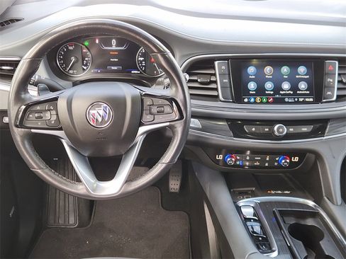 Used 2024 Buick Enclave Premium image 23
