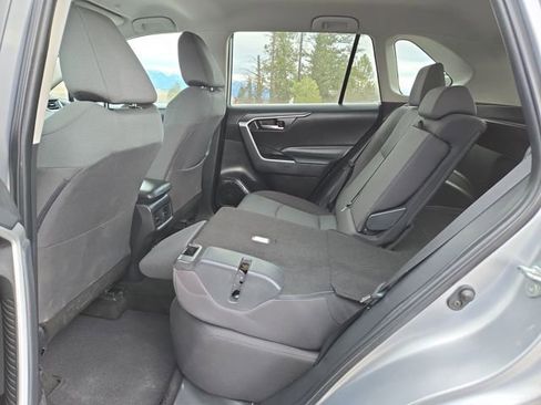 Used 2023 Toyota RAV4 XLE image 30