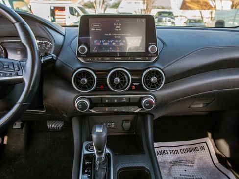 Used 2022 Nissan Sentra SV image 15