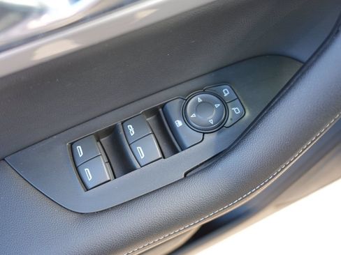 Used 2023 Chevrolet Blazer LT AWD/4WD image 17