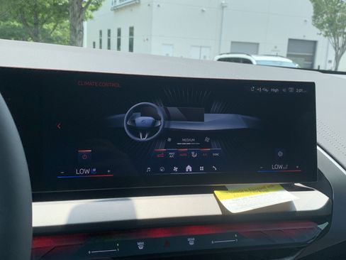 Certified 2025 BMW X3 xDrive30i w/ Premium Package image 32