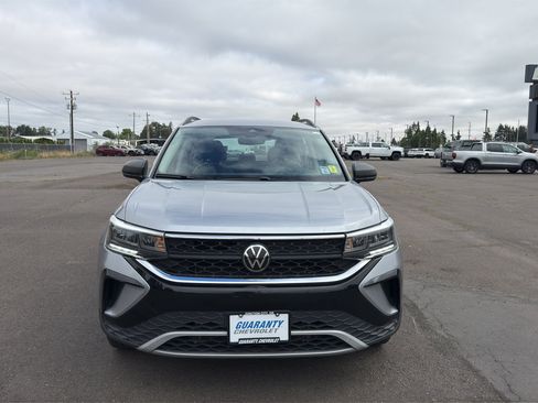 Used 2024 Volkswagen Taos S FWD image 2