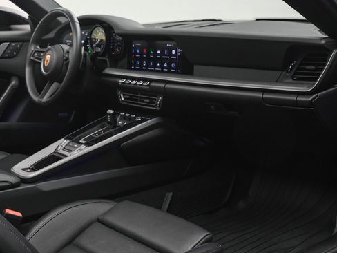 Used 2022 Porsche 911 Targa 4S image 18