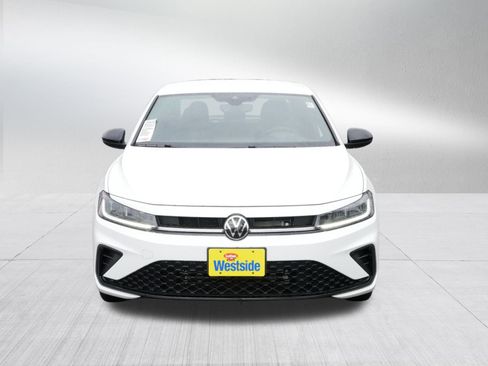 Certified 2025 Volkswagen Jetta Sport image 2