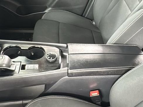 Certified 2024 Nissan Rogue S image 33