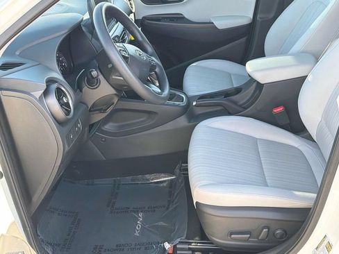 Used 2023 Hyundai Kona SEL FWD image 25