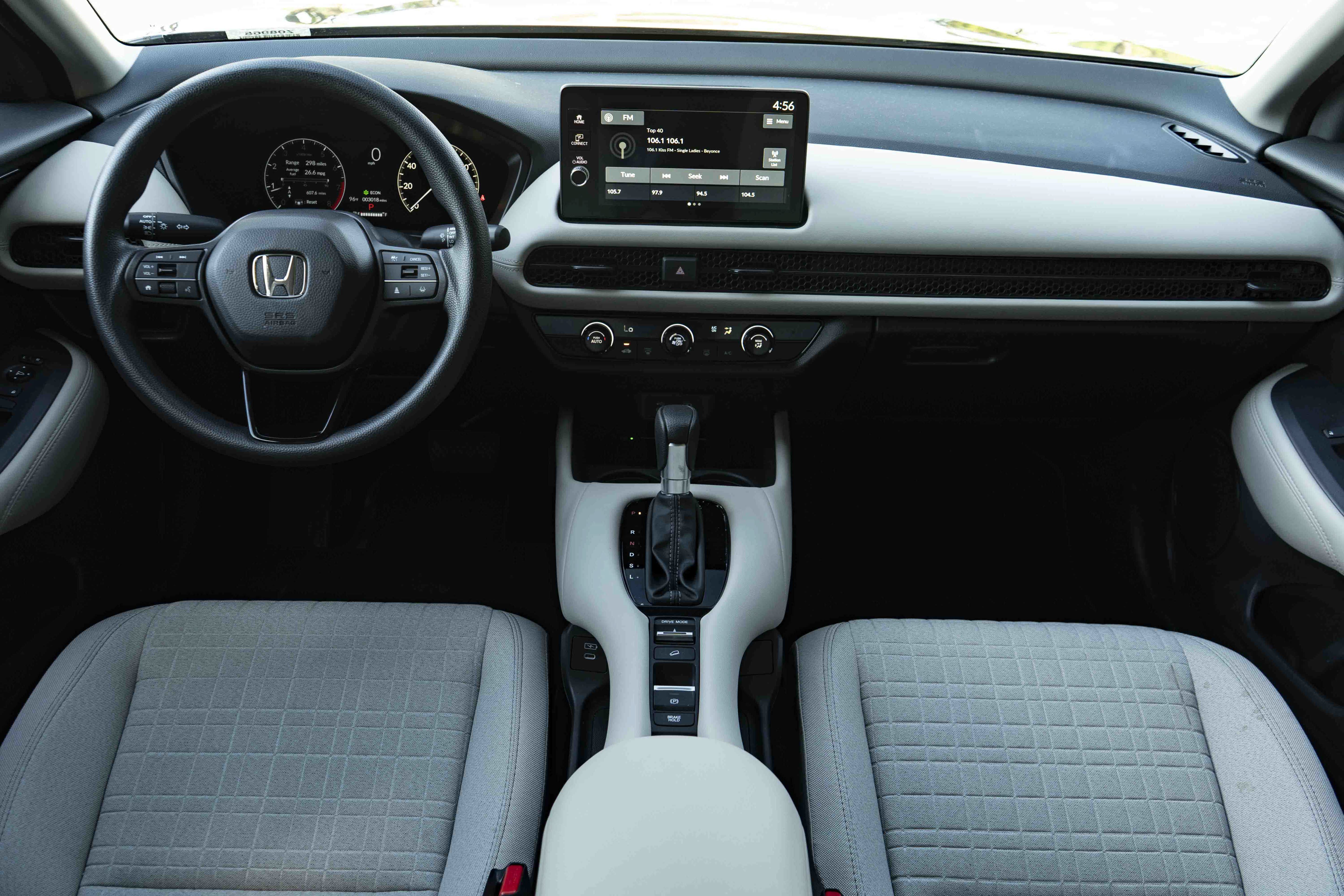 Used 2027 Honda HR-V LX image 26