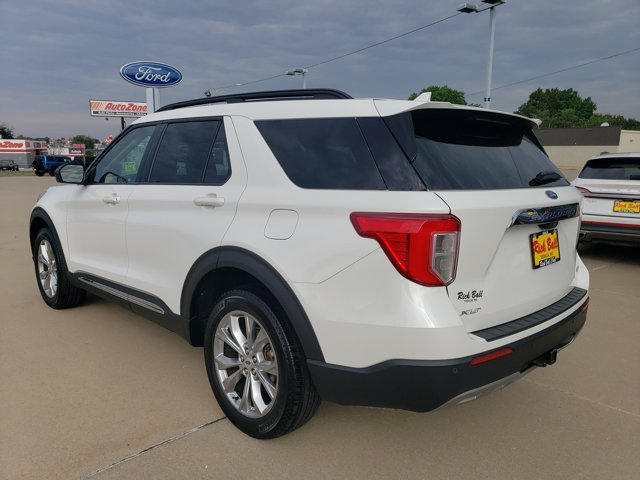Certified 2023 Ford Explorer XLT w/ Equipment Group 202A AWD/4WD image 5