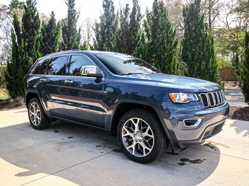 Used 2020 Jeep Grand Cherokee Limited w/ Trailer Tow Group IV image 11