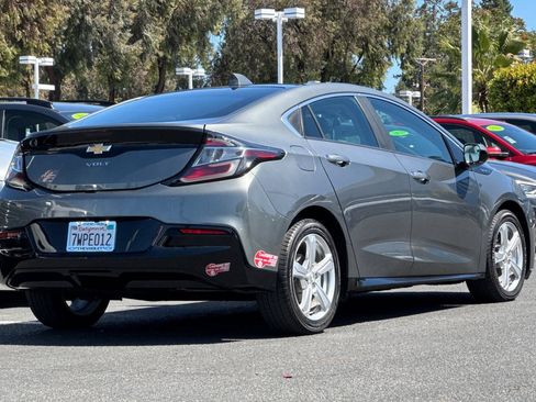 Used 2017 Chevrolet Volt LT FWD image 5