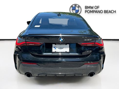 Used 2022 BMW 430i Coupe w/ M Sport Package RWD image 6