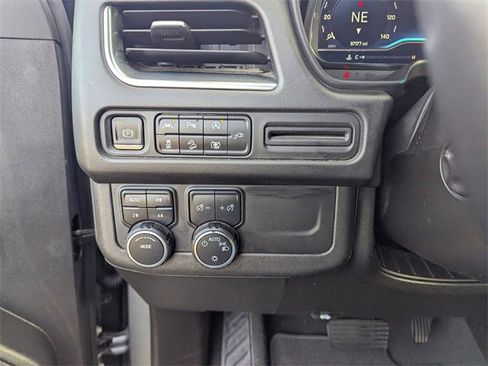 Used 2022 Chevrolet Tahoe Z71 w/ Luxury Package image 21