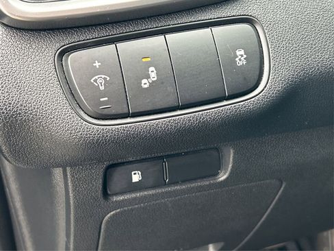Used 2020 Kia Sorento S image 39