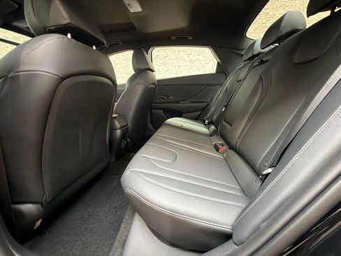 New 2026 Hyundai Elantra SEL Sport FWD image 13