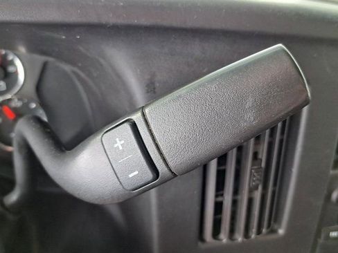 Used 2017 Chevrolet Express 2500 RWD image 14