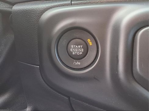 Used 2018 Jeep Wrangler Unlimited Sport S image 10