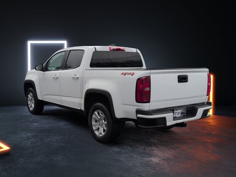 Used 2018 Chevrolet Colorado LT w/ Safety Package image 3