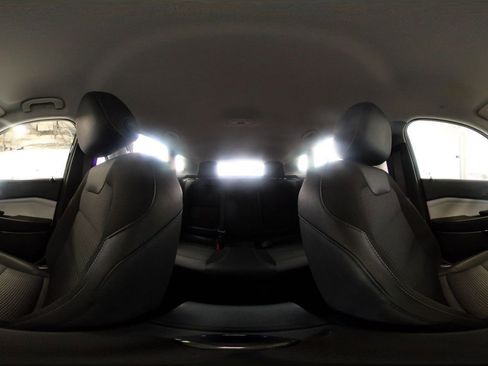 Used 2025 Chevrolet Trax LT image 41