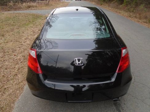 Used 2010 Honda Accord EX-L image 6