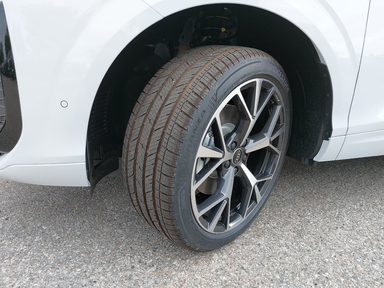 New 2026 Audi Q3 quattro 2.0T AWD/4WD image 36