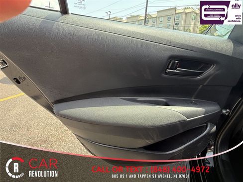 Used 2024 Toyota Corolla LE FWD image 27