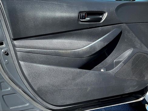 Used 2023 Toyota Corolla LE image 23
