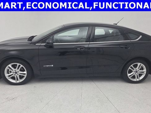 Used 2018 Ford Fusion S image 2