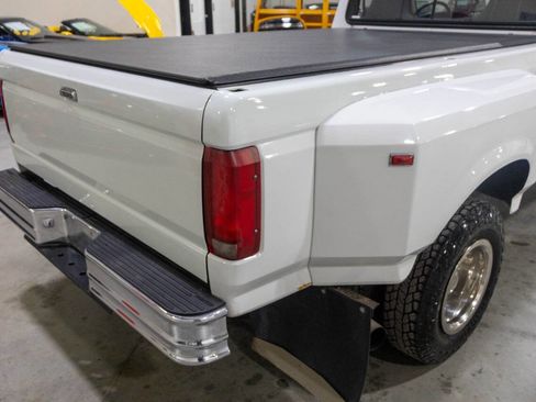Used 1997 Ford F350 2WD Regular Cab image 20